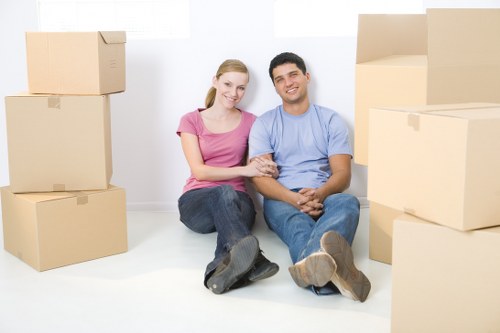 Local removal truck hire for a flat move in Dagenham