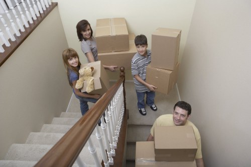 Local moving team handling access challenges in Dagenham